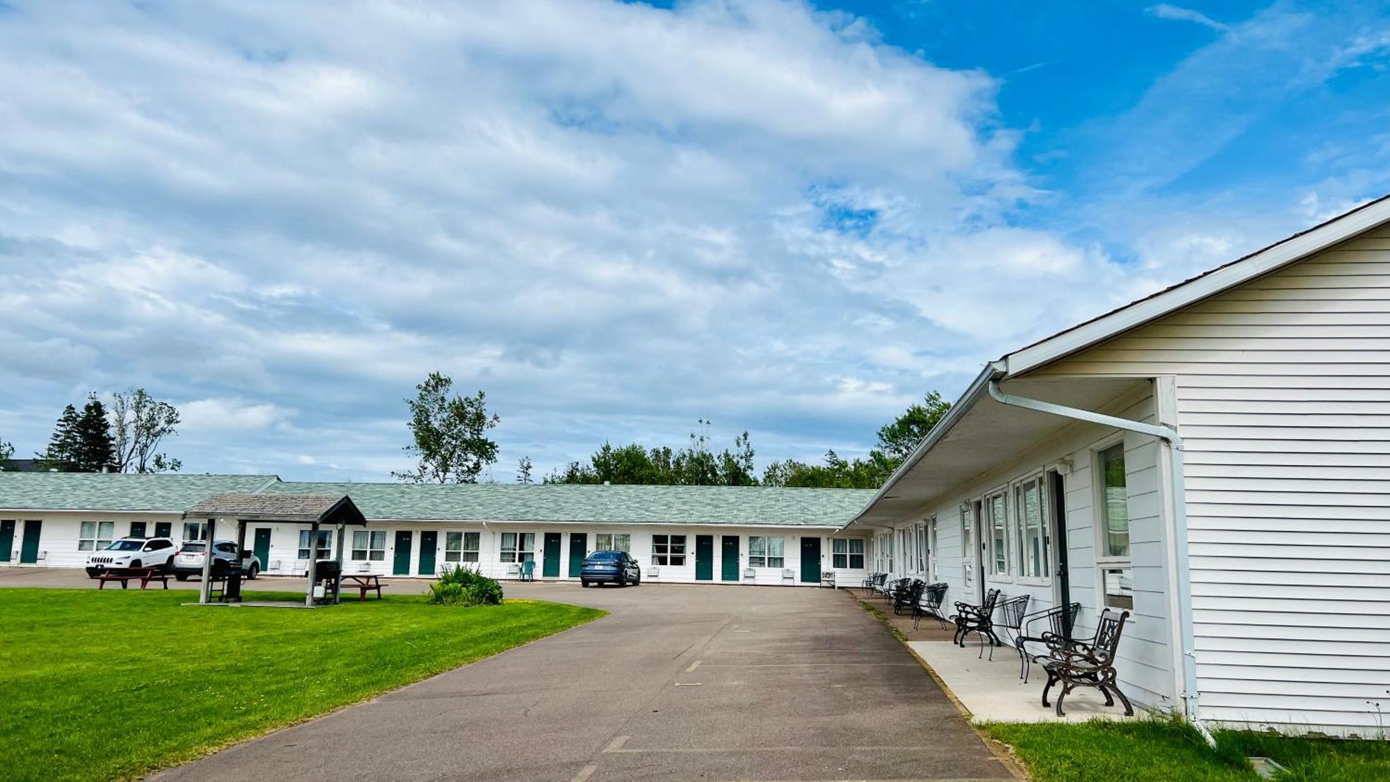 Anne Shirley Motel & Cottages Cavendish Exterior photo